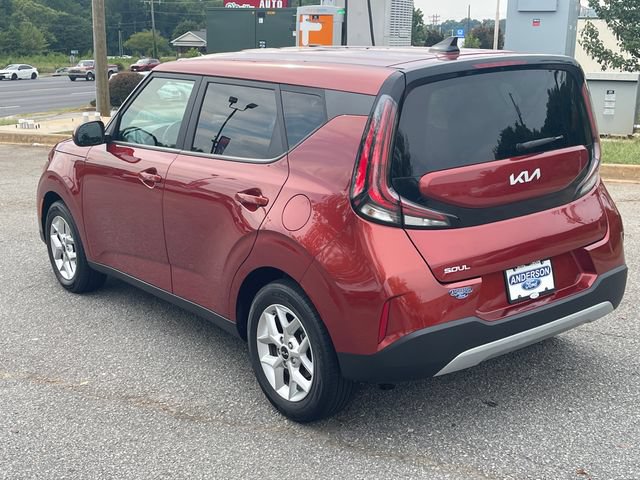 Used 2023 Kia Soul S FWD image 7