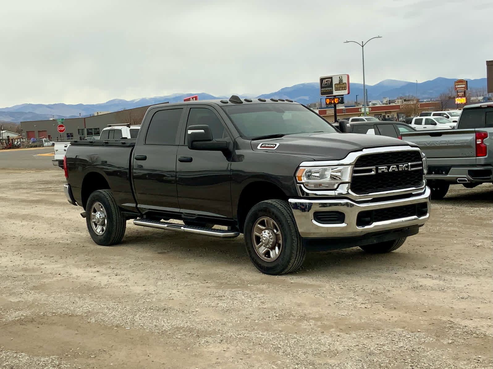 Used 2024 RAM 2500 Tradesman w/ Chrome Appearance Group image 7