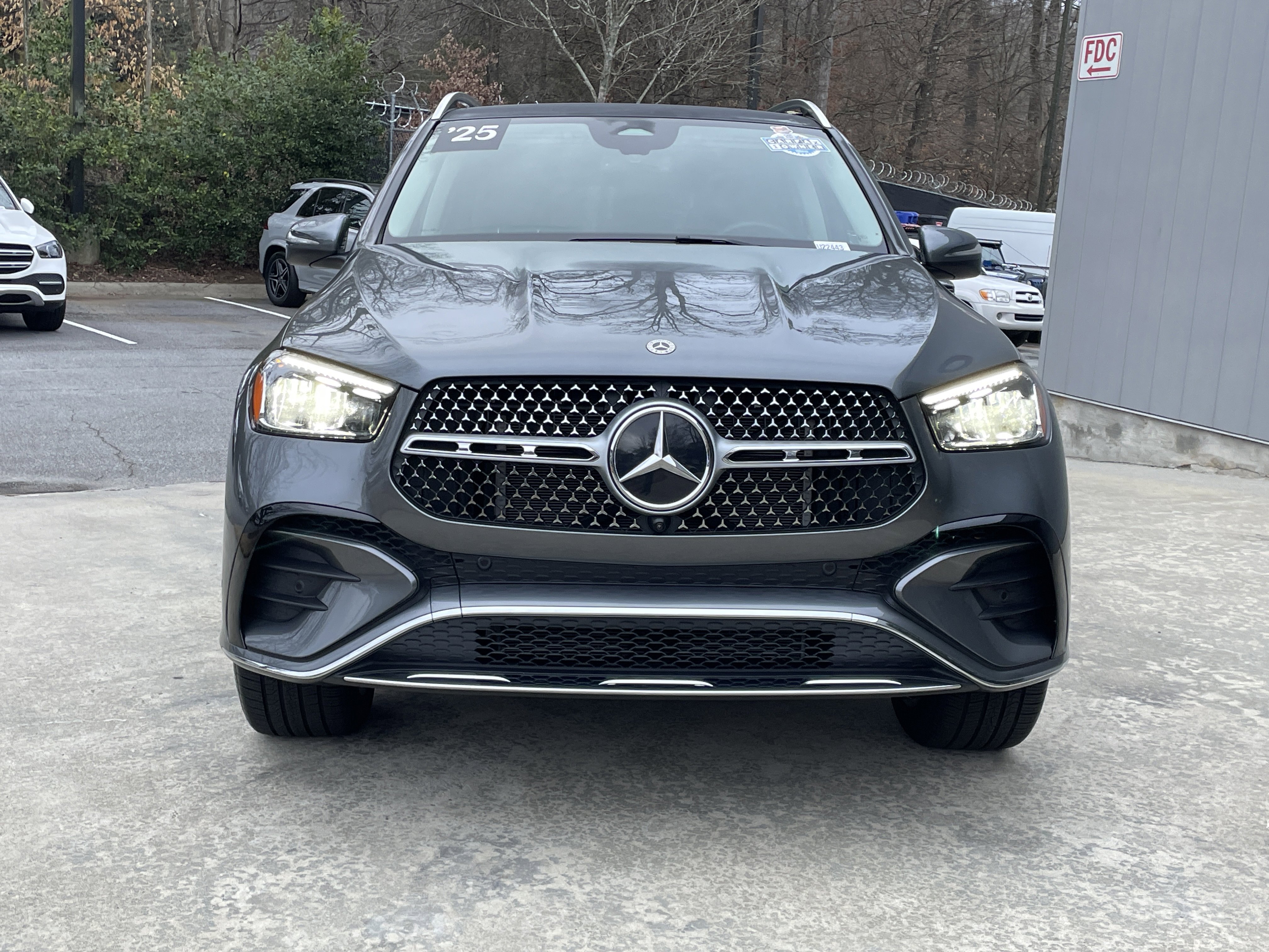 Certified 2025 Mercedes-Benz GLE 350 4MATIC image 3