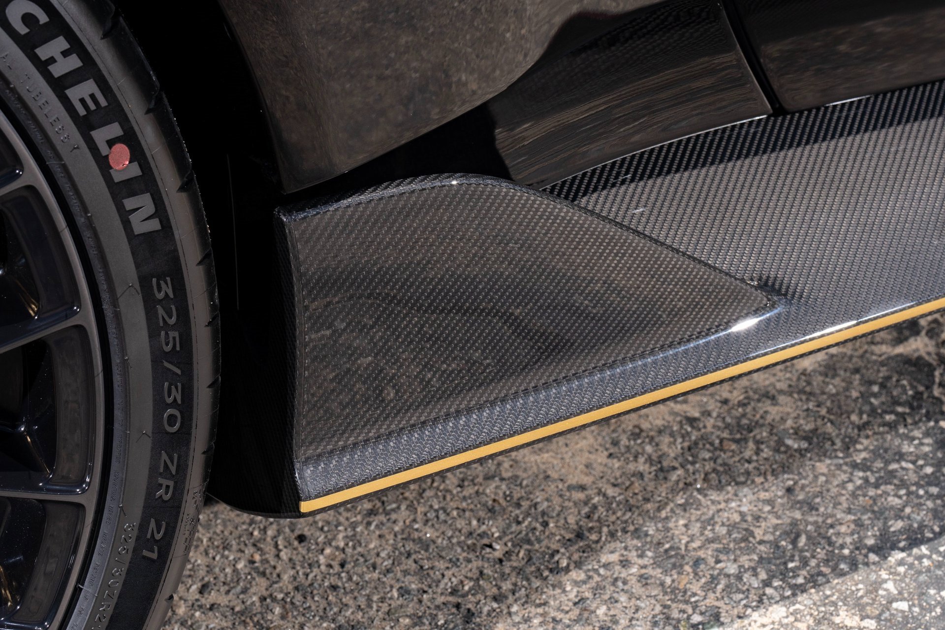 Used 2024 Aston Martin Valour image 65