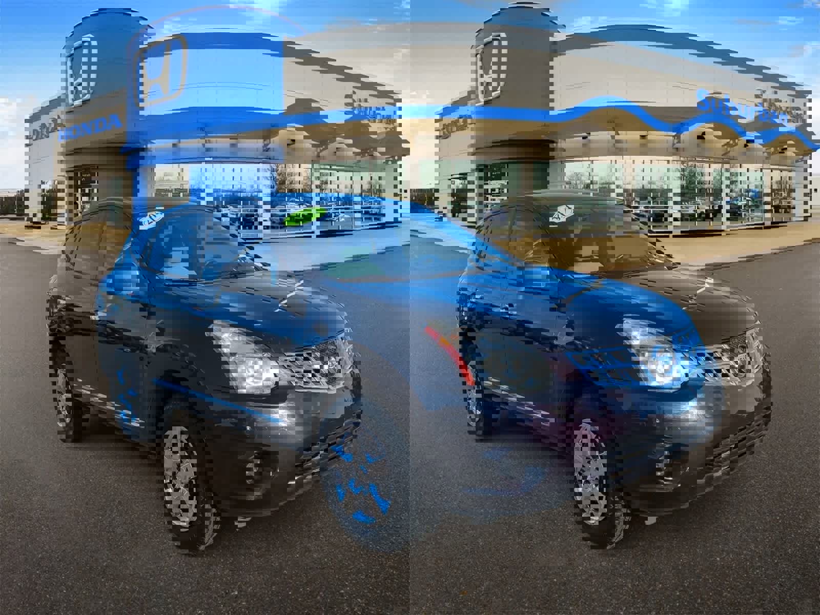 Used 2014 Nissan Rogue S image 2