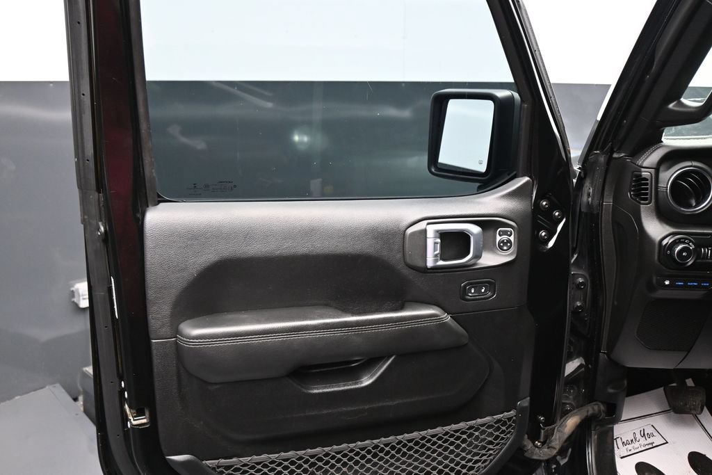 Used 2021 Jeep Wrangler Unlimited Sahara w/ Cold Weather Group AWD/4WD image 11