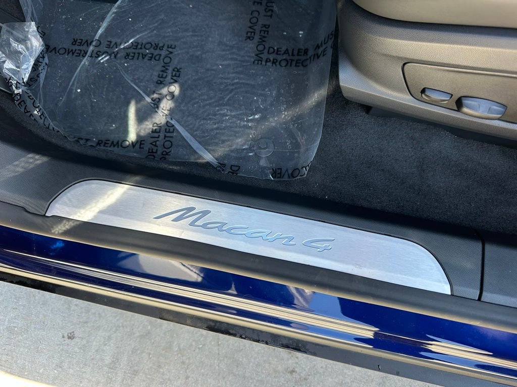 Used 2024 Porsche Macan 4 Electric image 22