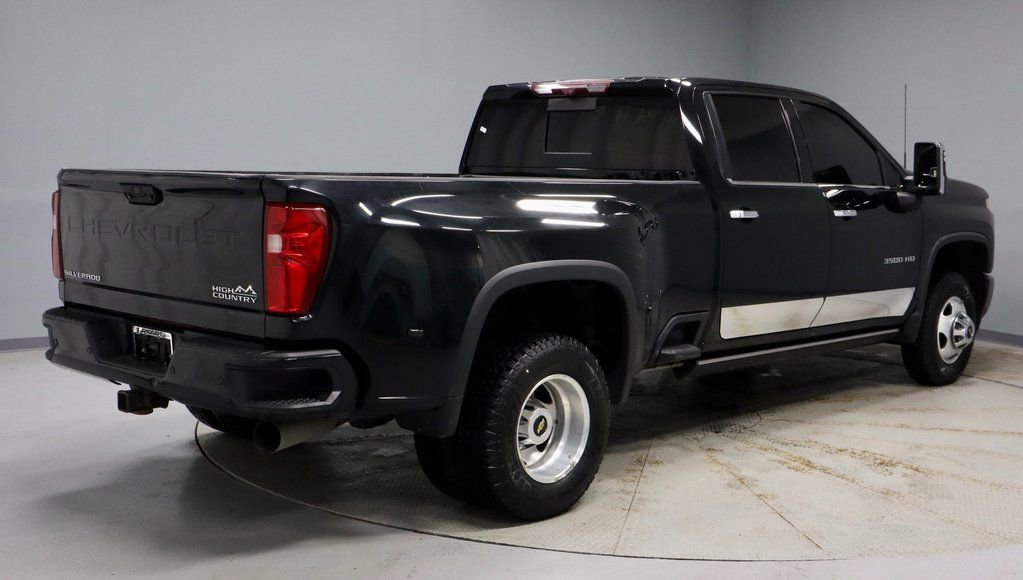 Used 2021 Chevrolet Silverado 3500 High Country image 12