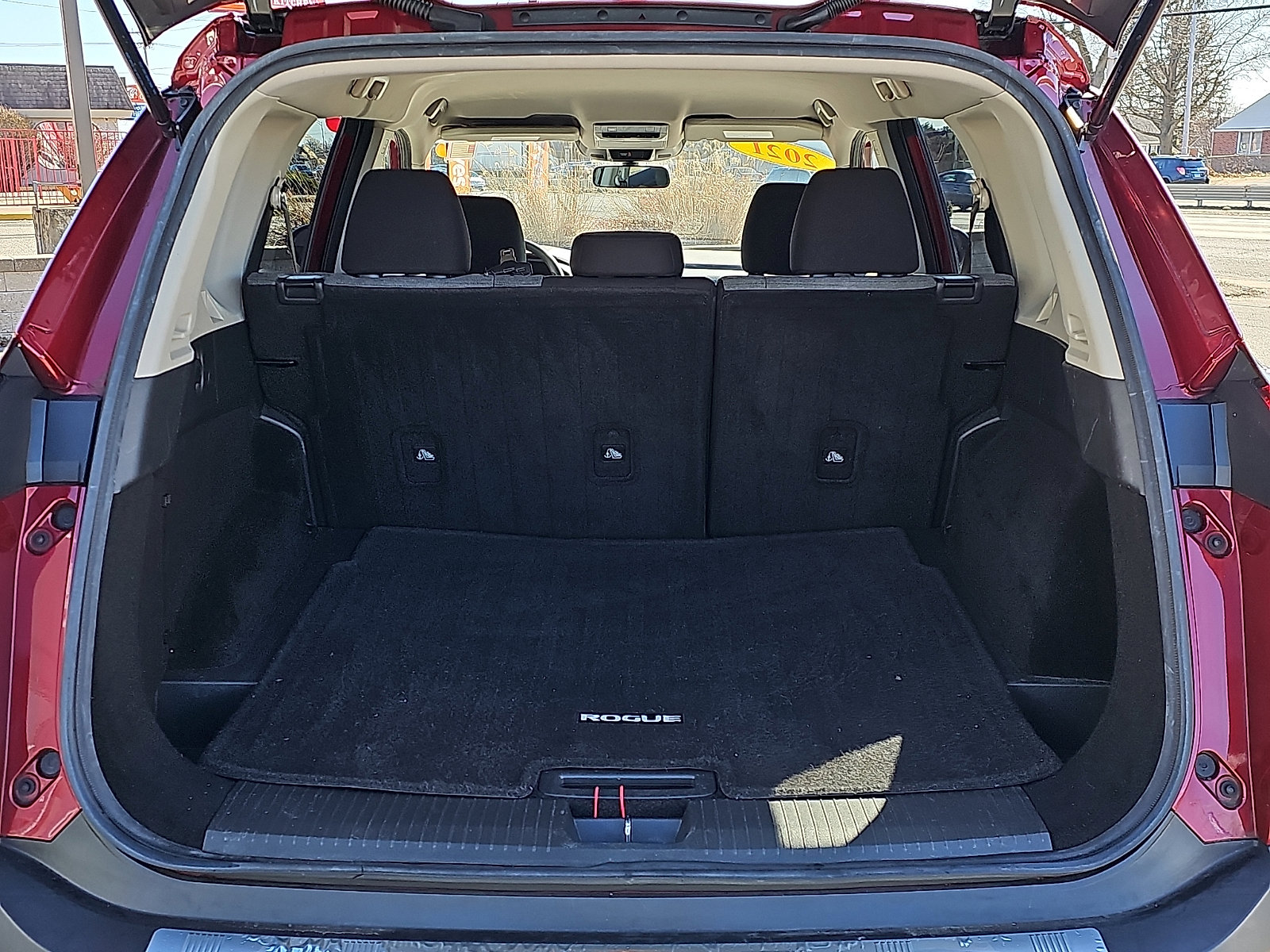 Used 2021 Nissan Rogue SV AWD/4WD image 30