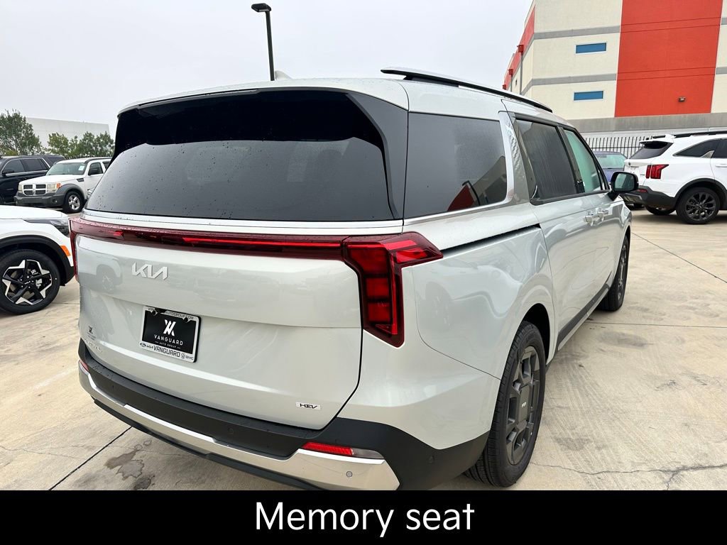 New 2026 Kia Carnival EX image 4