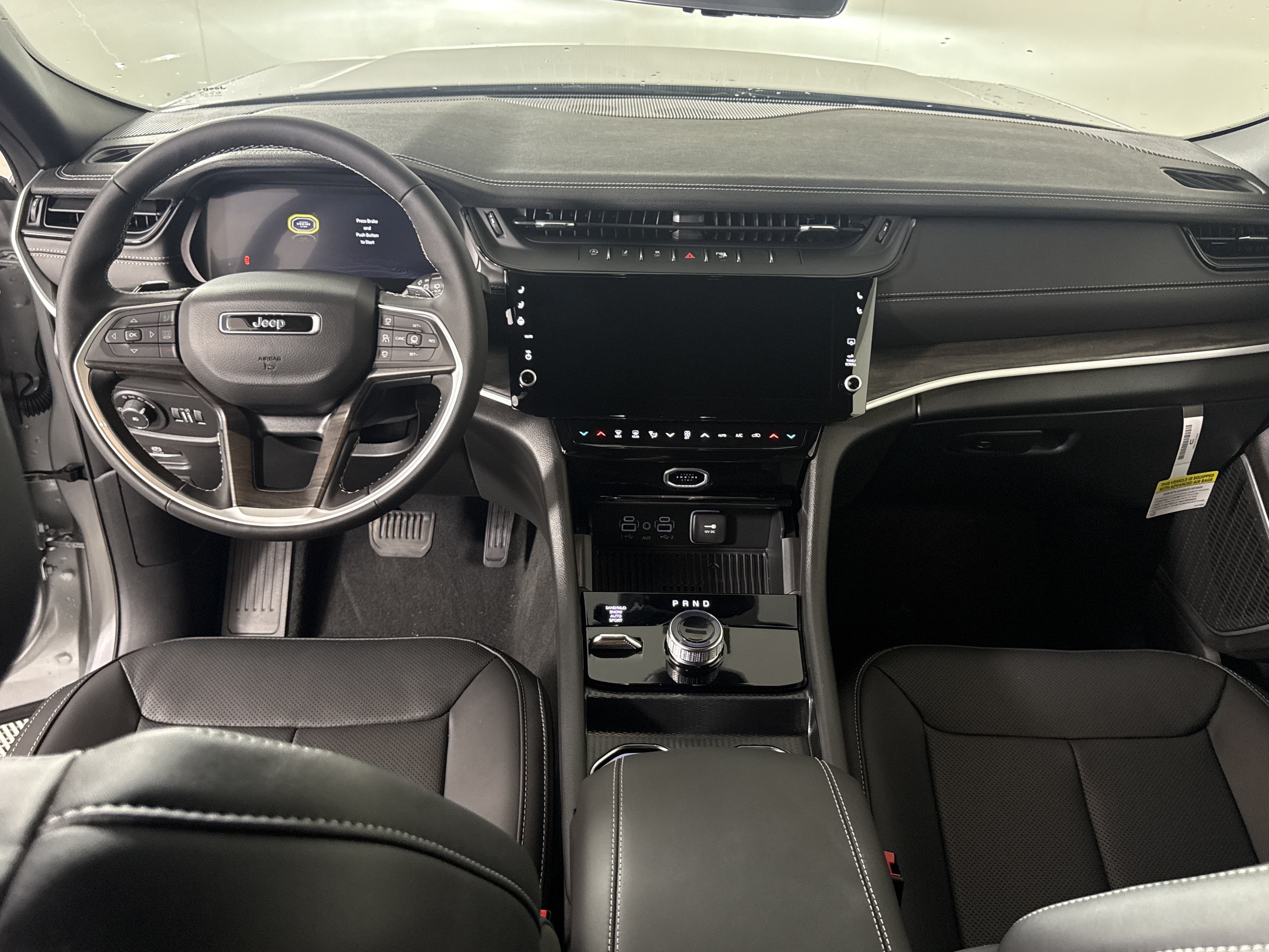 New 2026 Jeep Grand Cherokee Limited AWD/4WD image 15