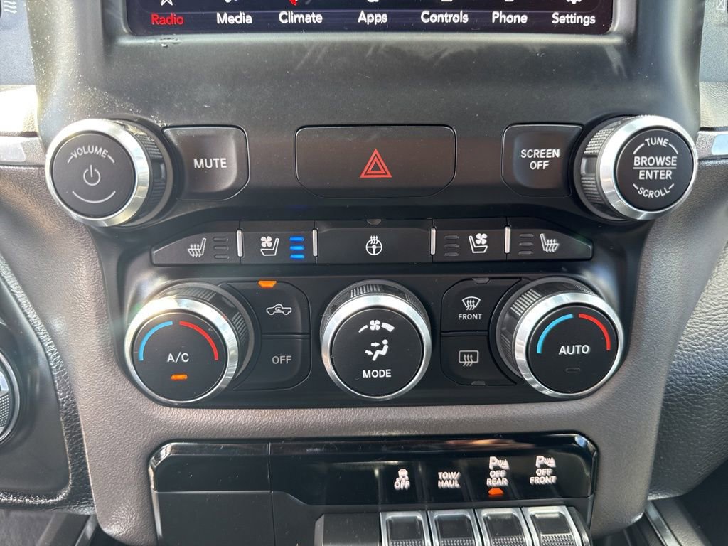 Used 2020 RAM 1500 Laramie w/ Sport Appearance Package image 40