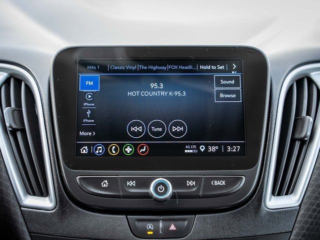 Used 2025 Chevrolet Malibu LT image 23