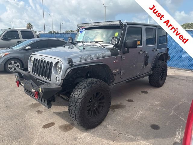 Used 2015 Jeep Wrangler Unlimited Sahara w/ Connectivity Group AWD/4WD image 9