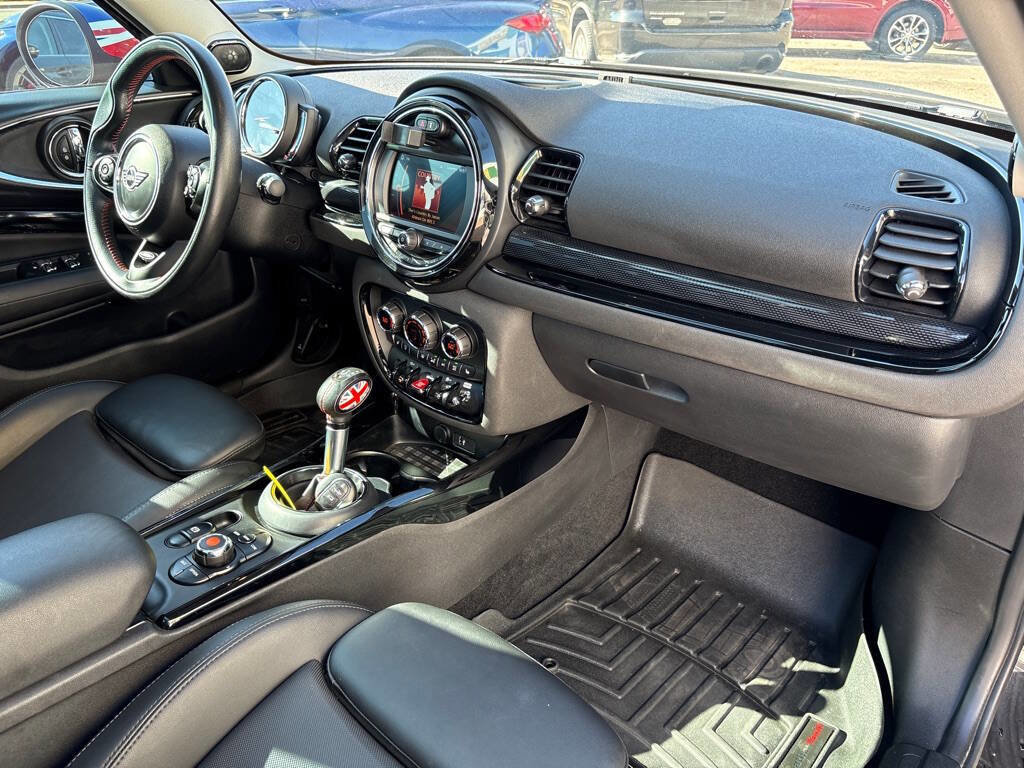 Used 2019 MINI Cooper Clubman S w/ Premium Package image 25