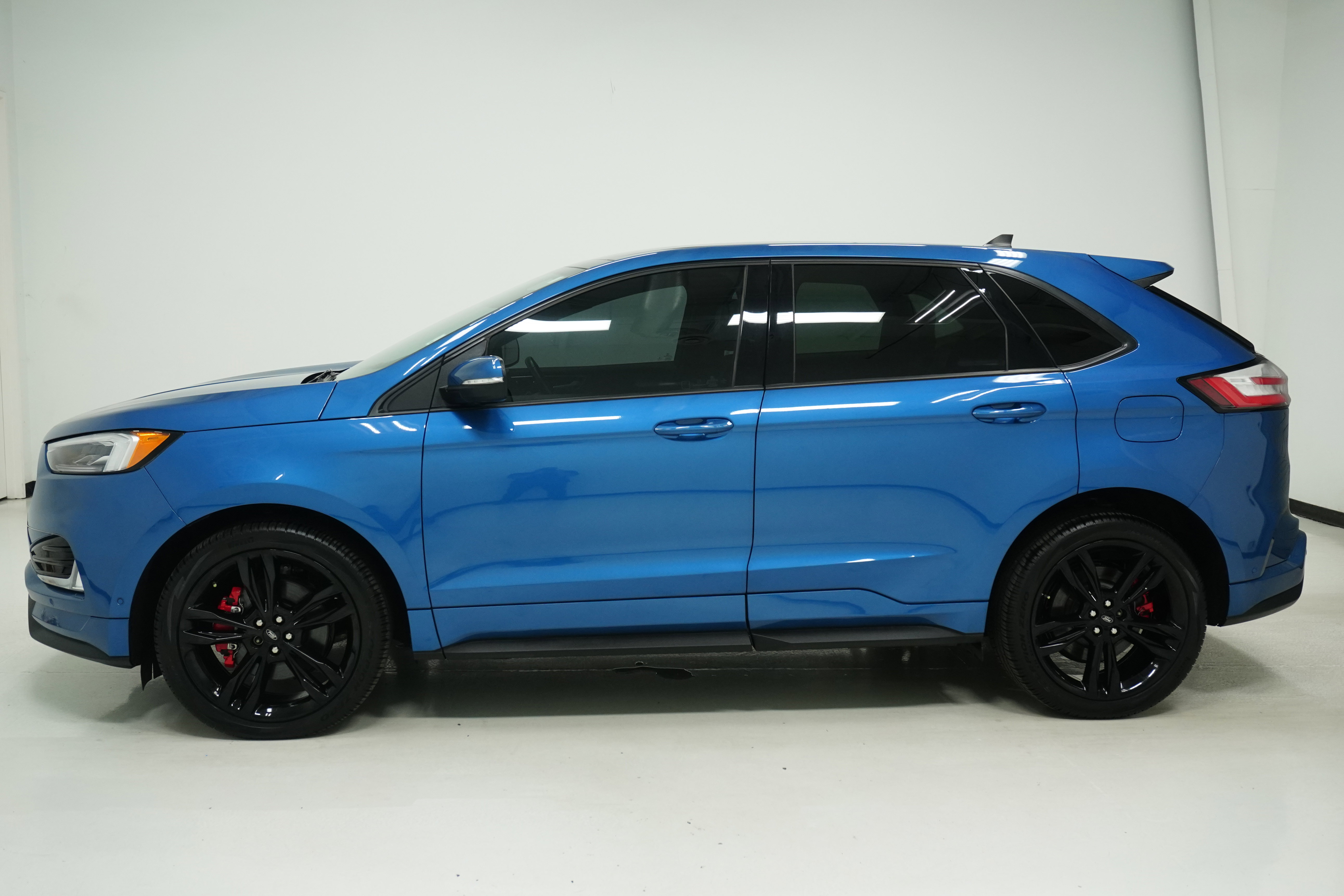 Used 2021 Ford Edge ST w/ Equipment Group 401A image 7