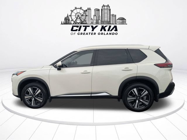 Used 2023 Nissan Rogue Platinum w/ Platinum Premium Package FWD image 2
