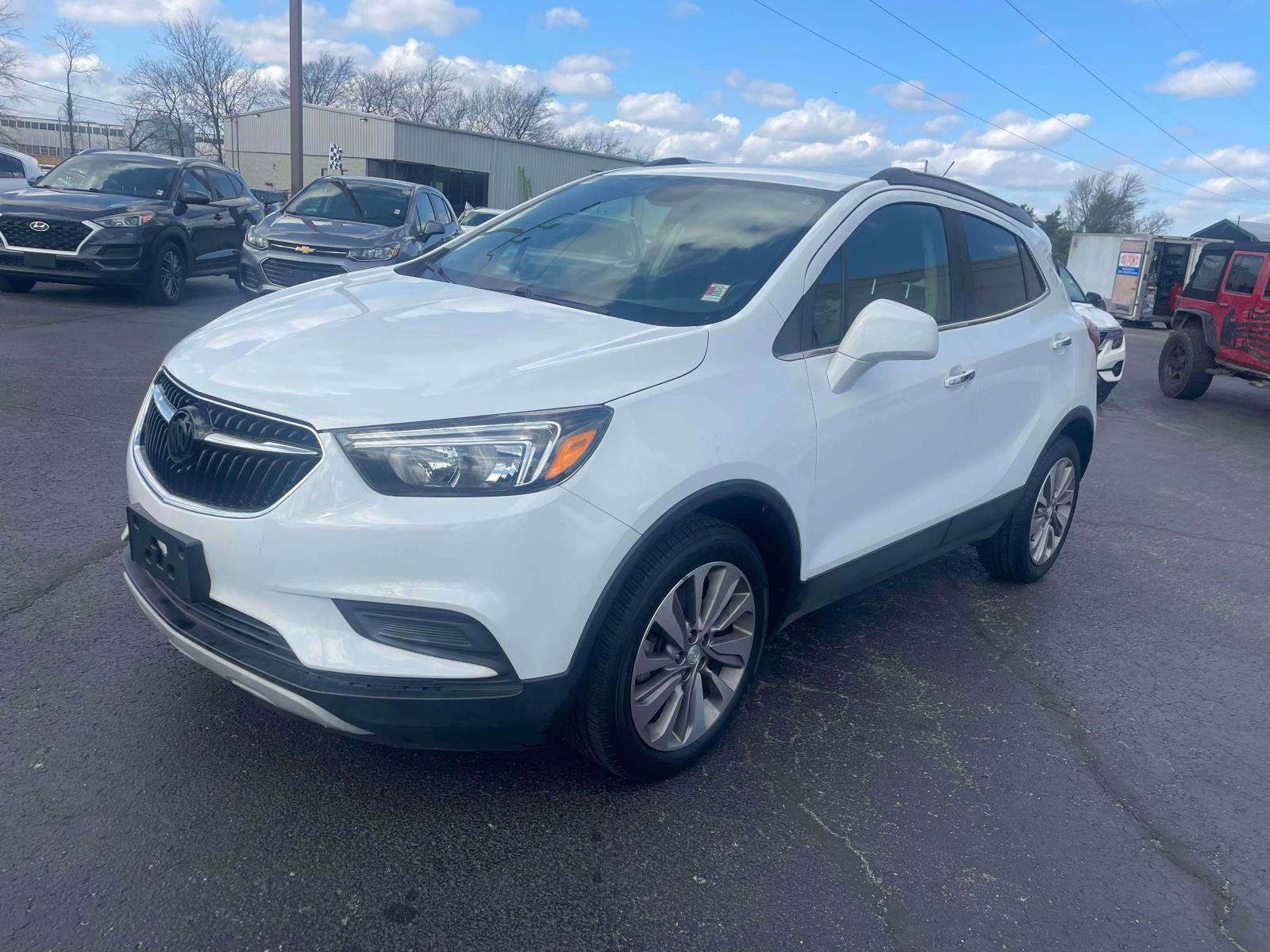 Used 2020 Buick Encore Preferred FWD image 2