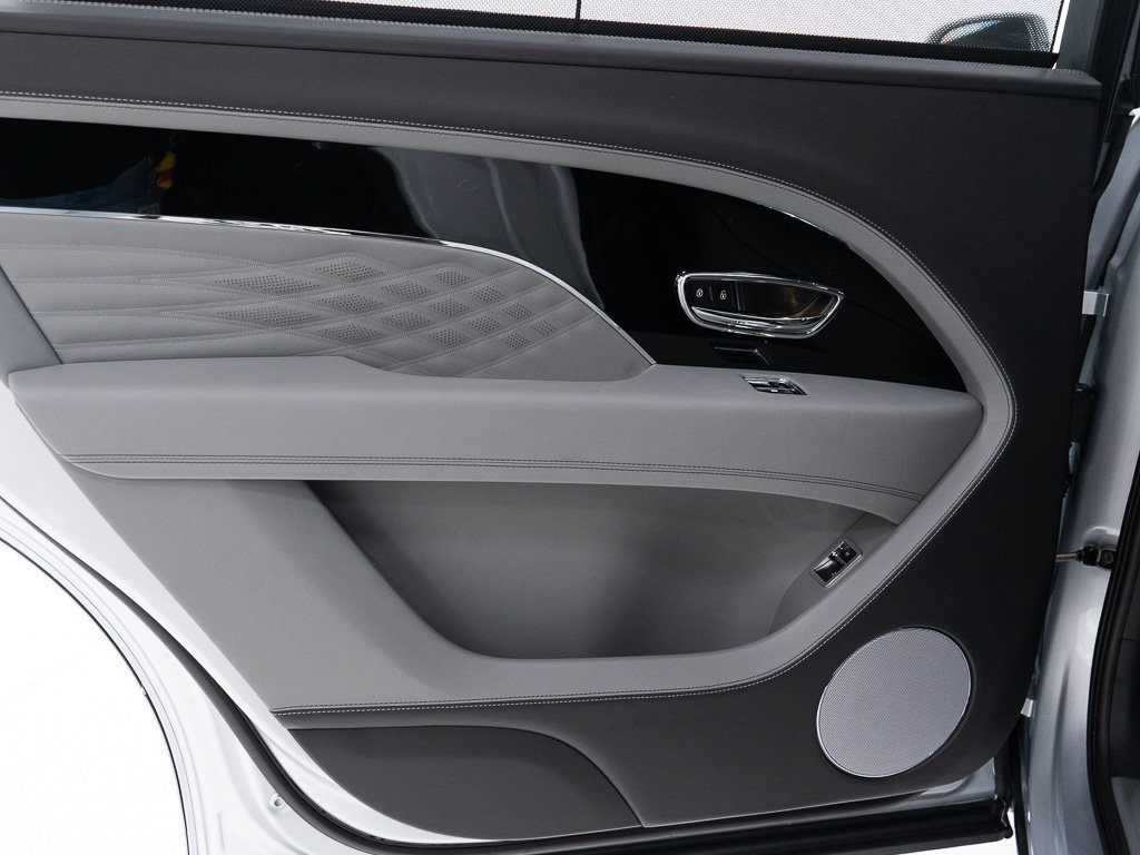 New 2026 Bentley Bentayga Extended Wheelbase AWD/4WD image 22