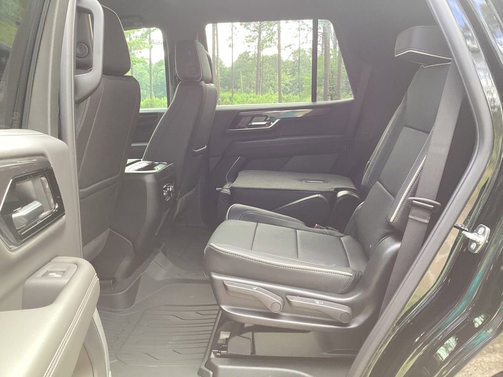 New 2026 GMC Yukon Elevation w/ LPO, Elevation Black Package RWD image 15