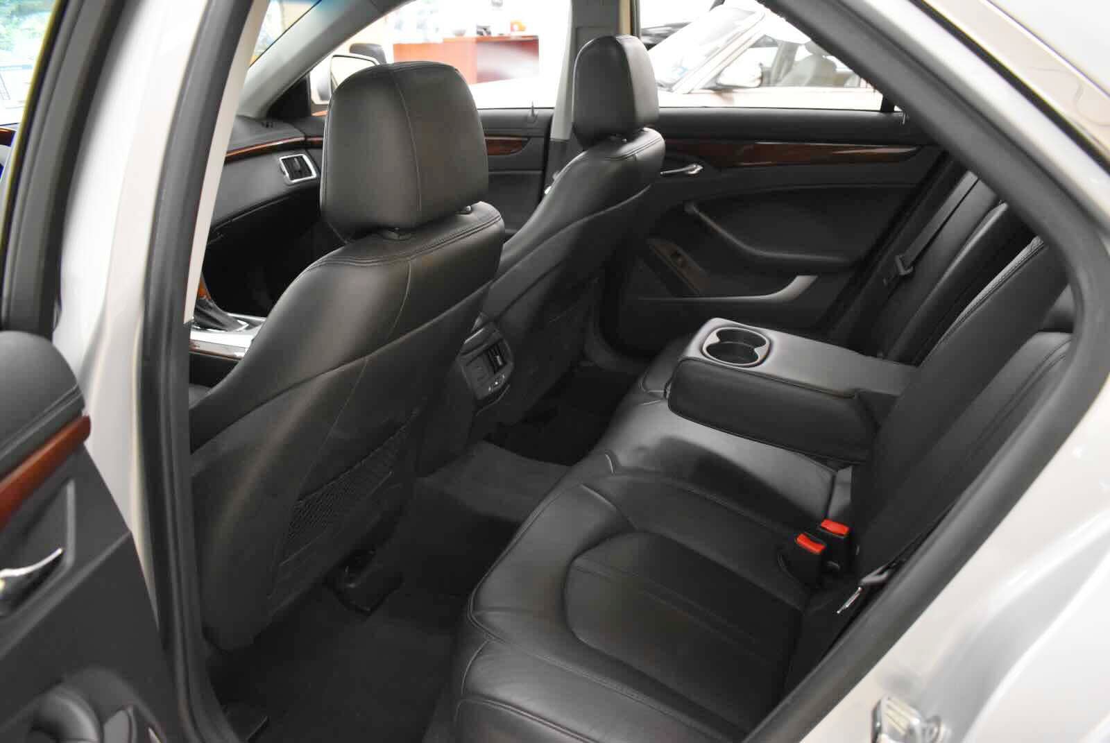 Used 2010 Cadillac CTS Luxury AWD/4WD image 13