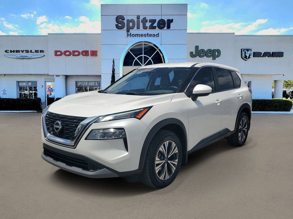 Used 2023 Nissan Rogue SV FWD image 4