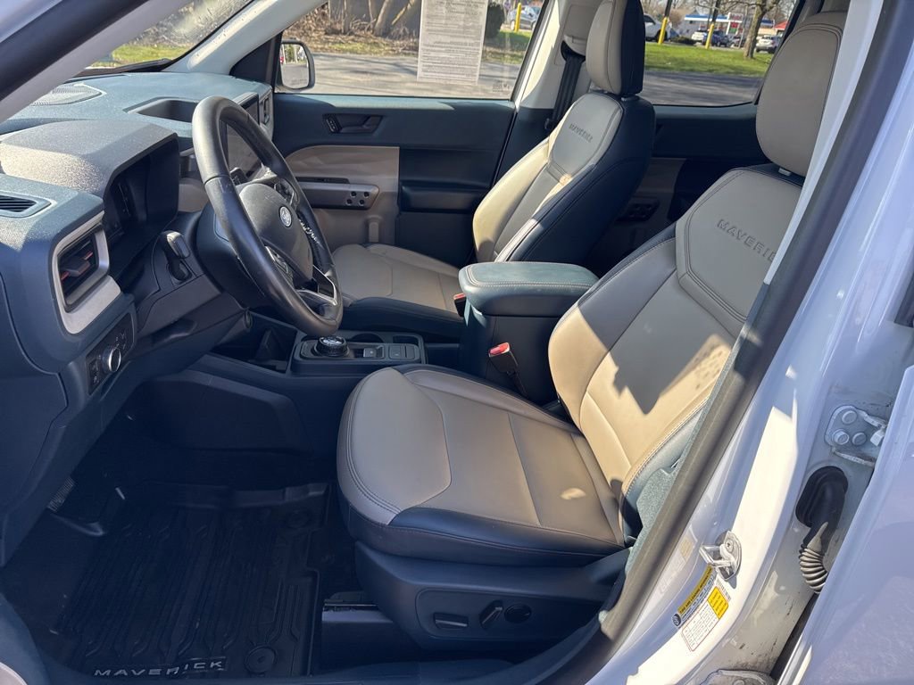 Used 2025 Ford Maverick Lariat AWD/4WD image 17