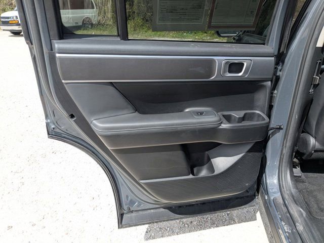 Used 2025 Hyundai Santa Fe SEL image 25