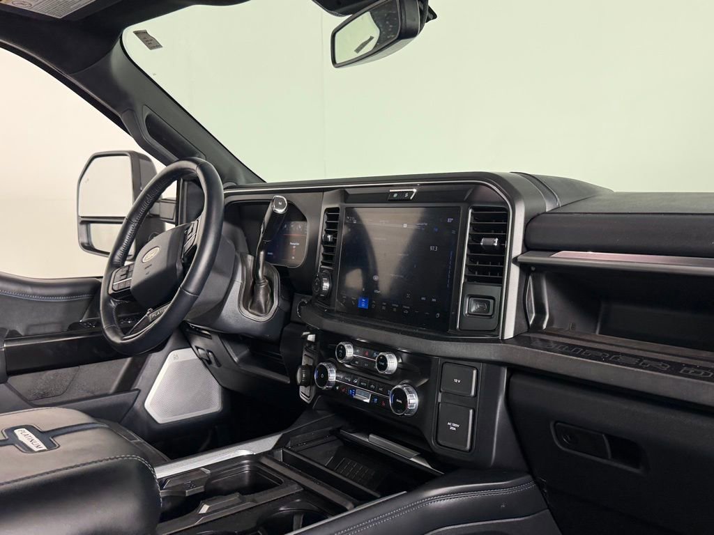 Used 2025 Ford F350 Platinum AWD/4WD image 29
