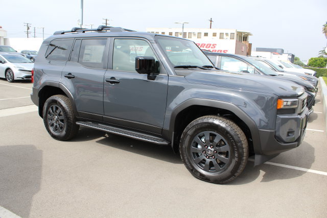New 2027 Toyota Land Cruiser w/ Premium Package AWD/4WD image 9