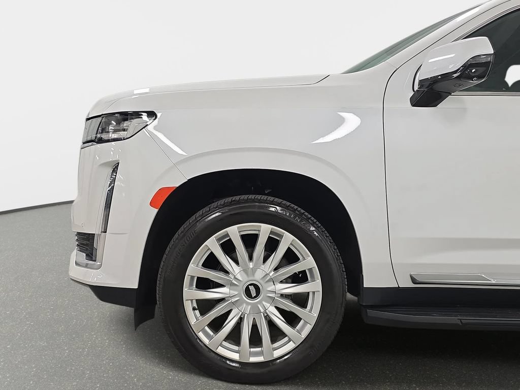 Used 2023 Cadillac Escalade ESV Luxury AWD/4WD image 10