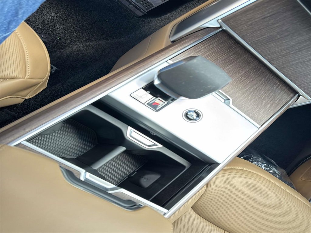 New 2026 Land Rover Range Rover SE image 27