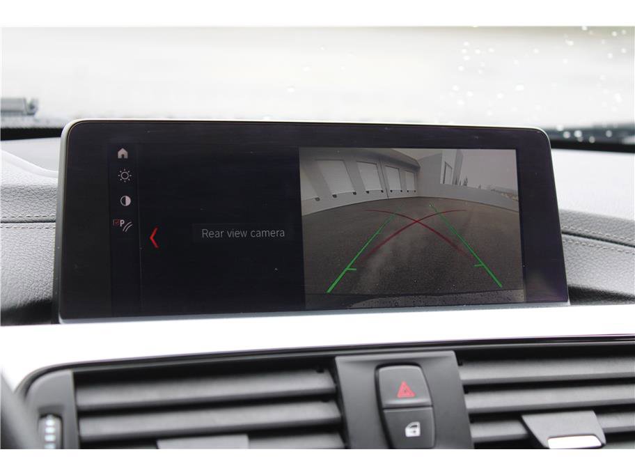 Used 2018 BMW 330i xDrive Sedan image 21