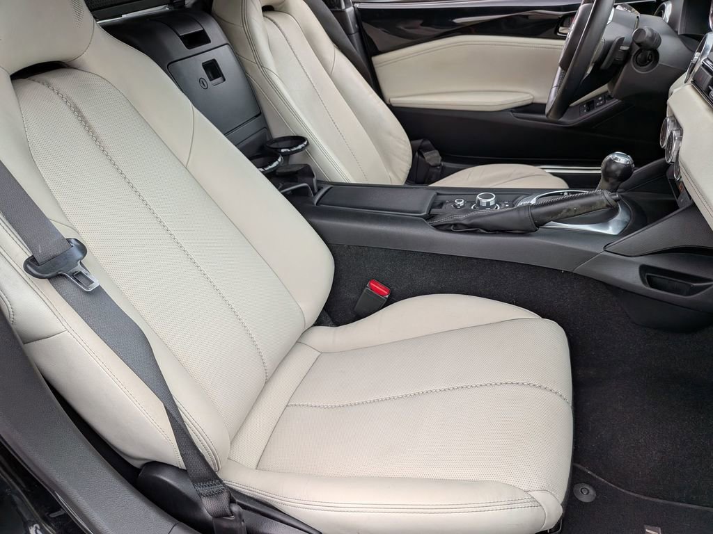 Used 2021 MAZDA MX-5 Miata Grand Touring RWD image 27