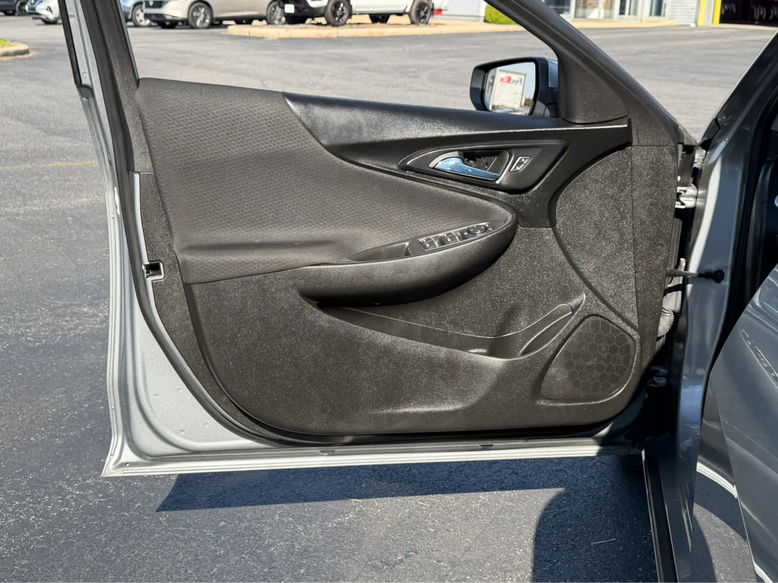 Used 2023 Chevrolet Malibu LT FWD image 19