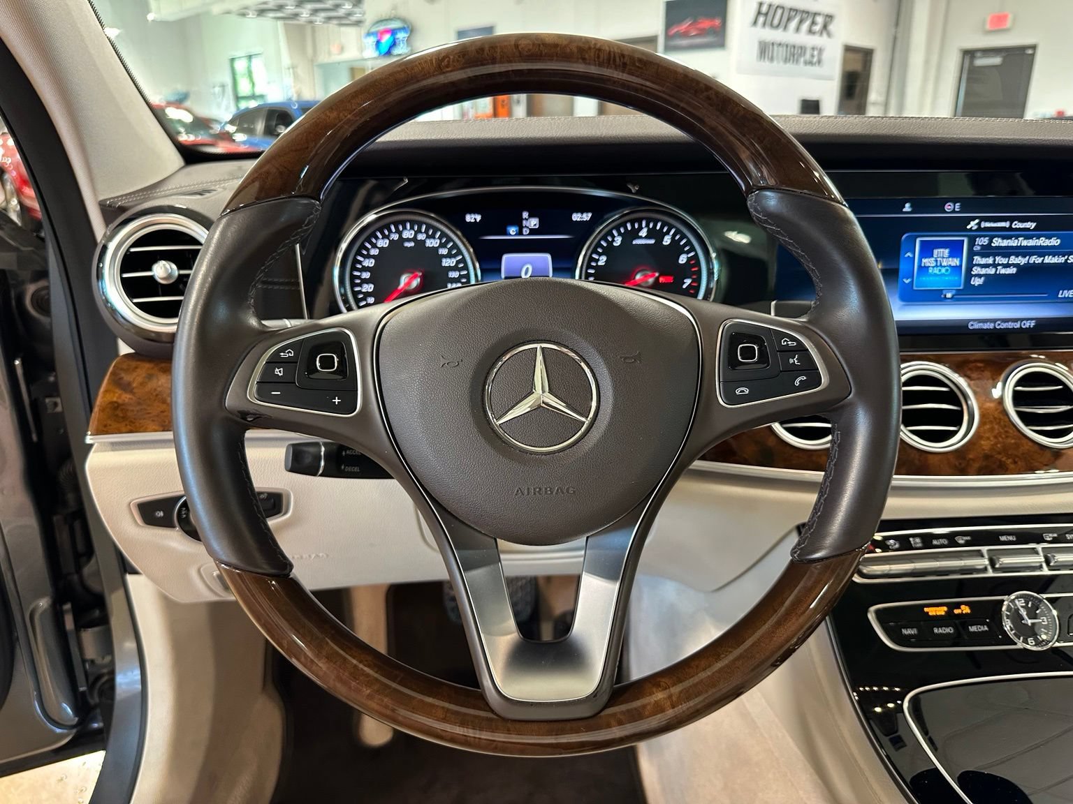 Used 2017 Mercedes-Benz E 300 image 17