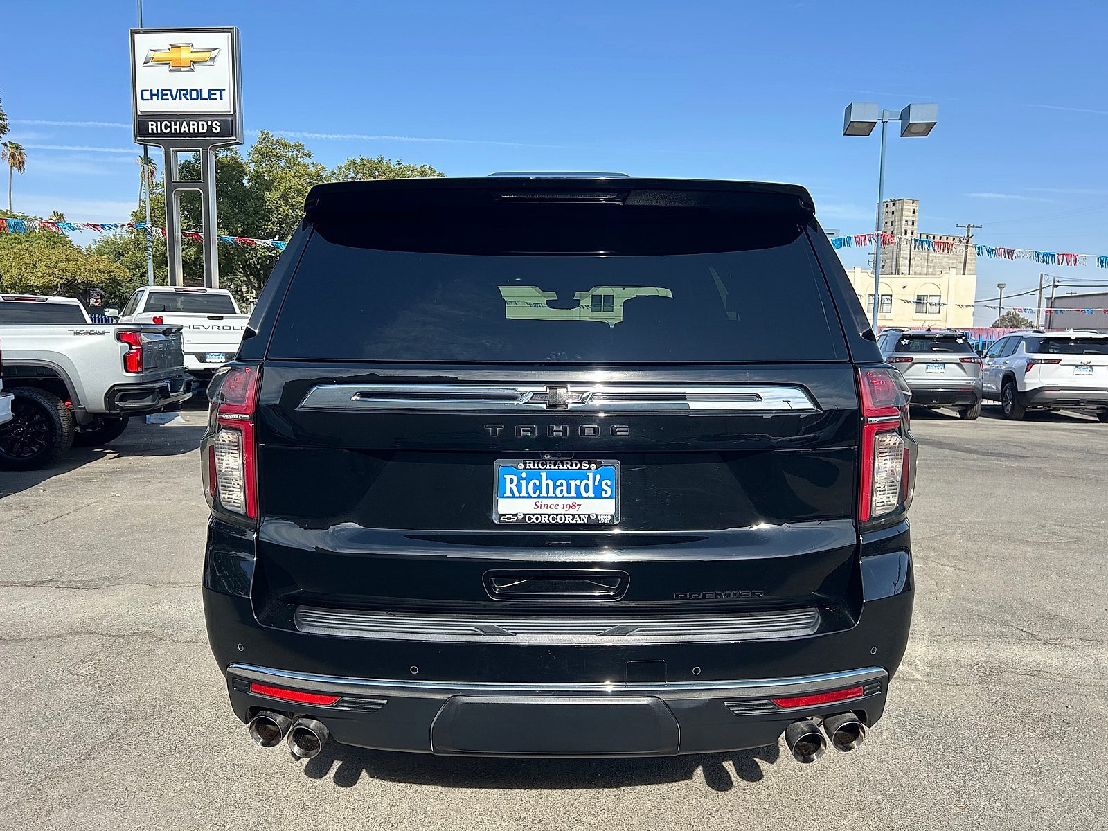 Used 2021 Chevrolet Tahoe Premier w/ Premium Package RWD image 4