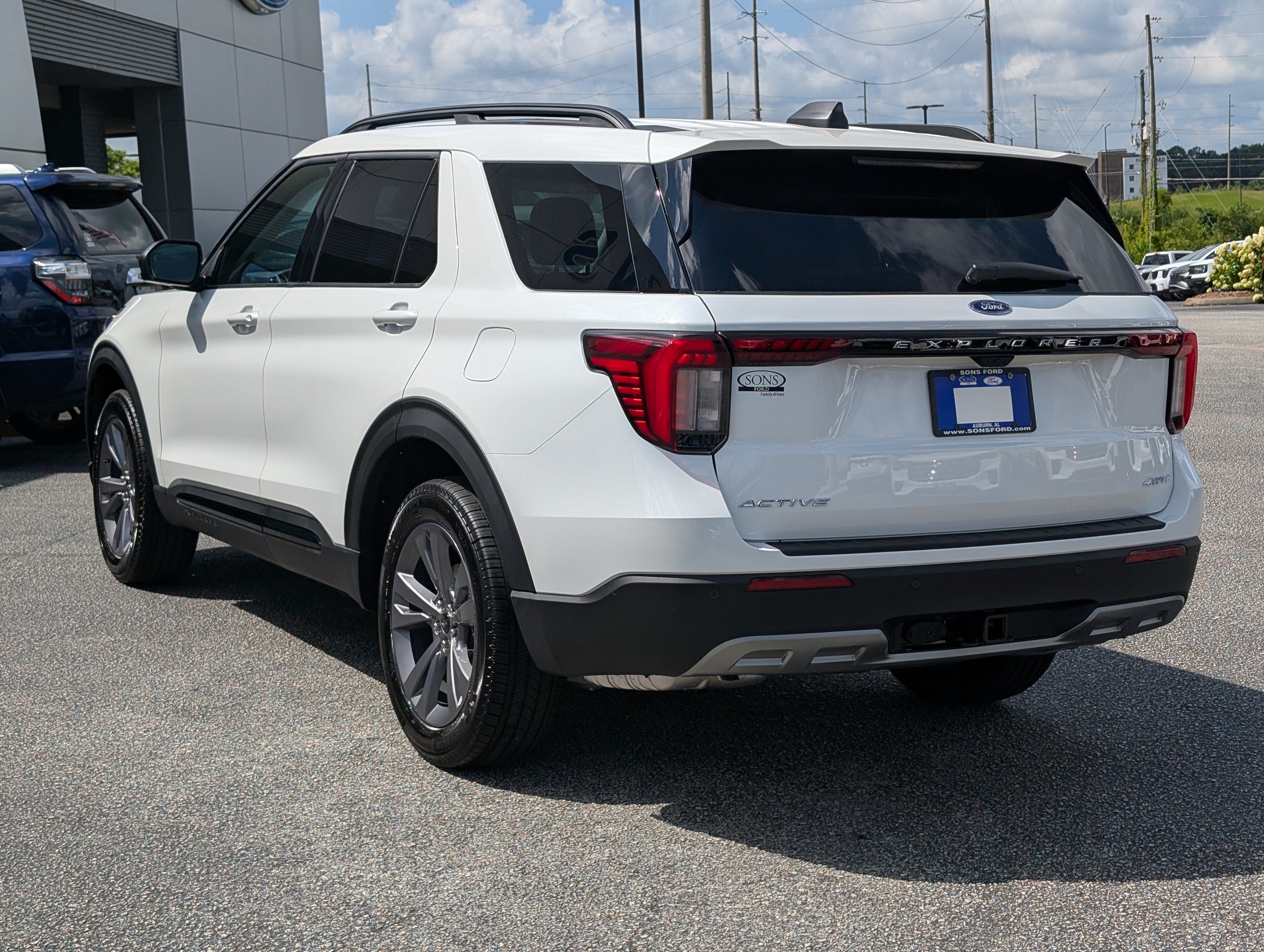 New 2026 Ford Explorer Active w/ Active Comfort Package AWD/4WD image 13