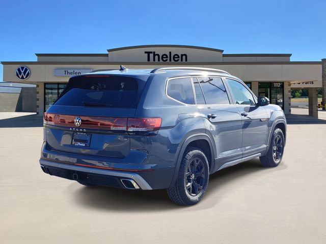 New 2026 Volkswagen Atlas Peak Edition image 4
