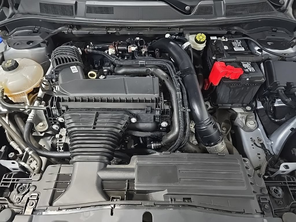 Used 2023 Lincoln Corsair AWD image 16