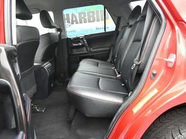 Used 2024 Toyota 4Runner TRD Off-Road Premium image 9