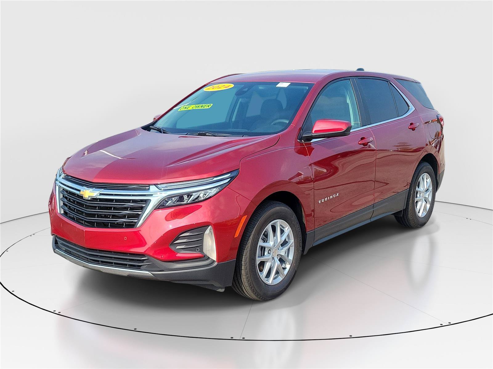 Used 2024 Chevrolet Equinox LT w/ LPO, Floor Liner Package FWD image 2