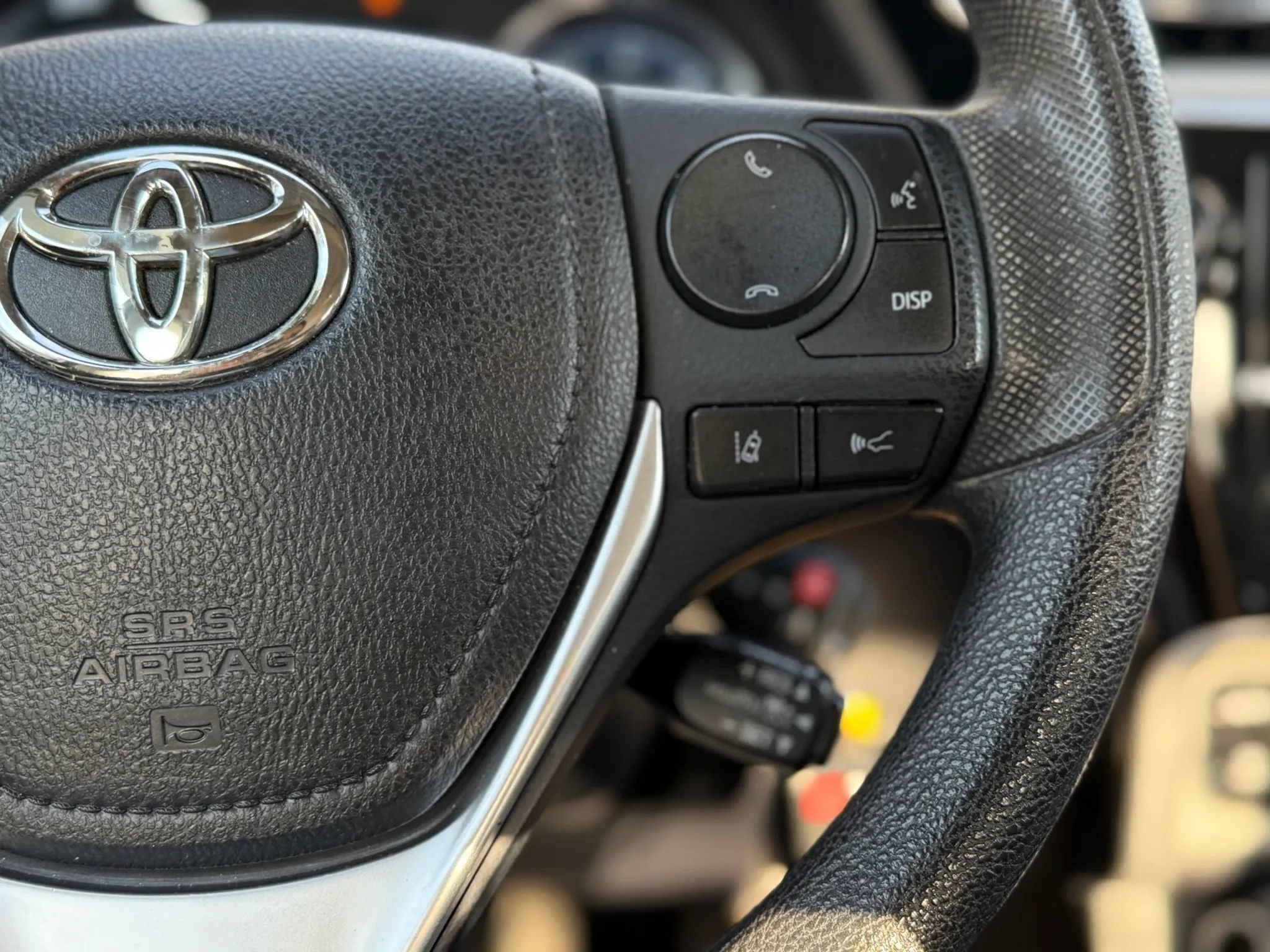 Used 2018 Toyota Corolla LE FWD image 26