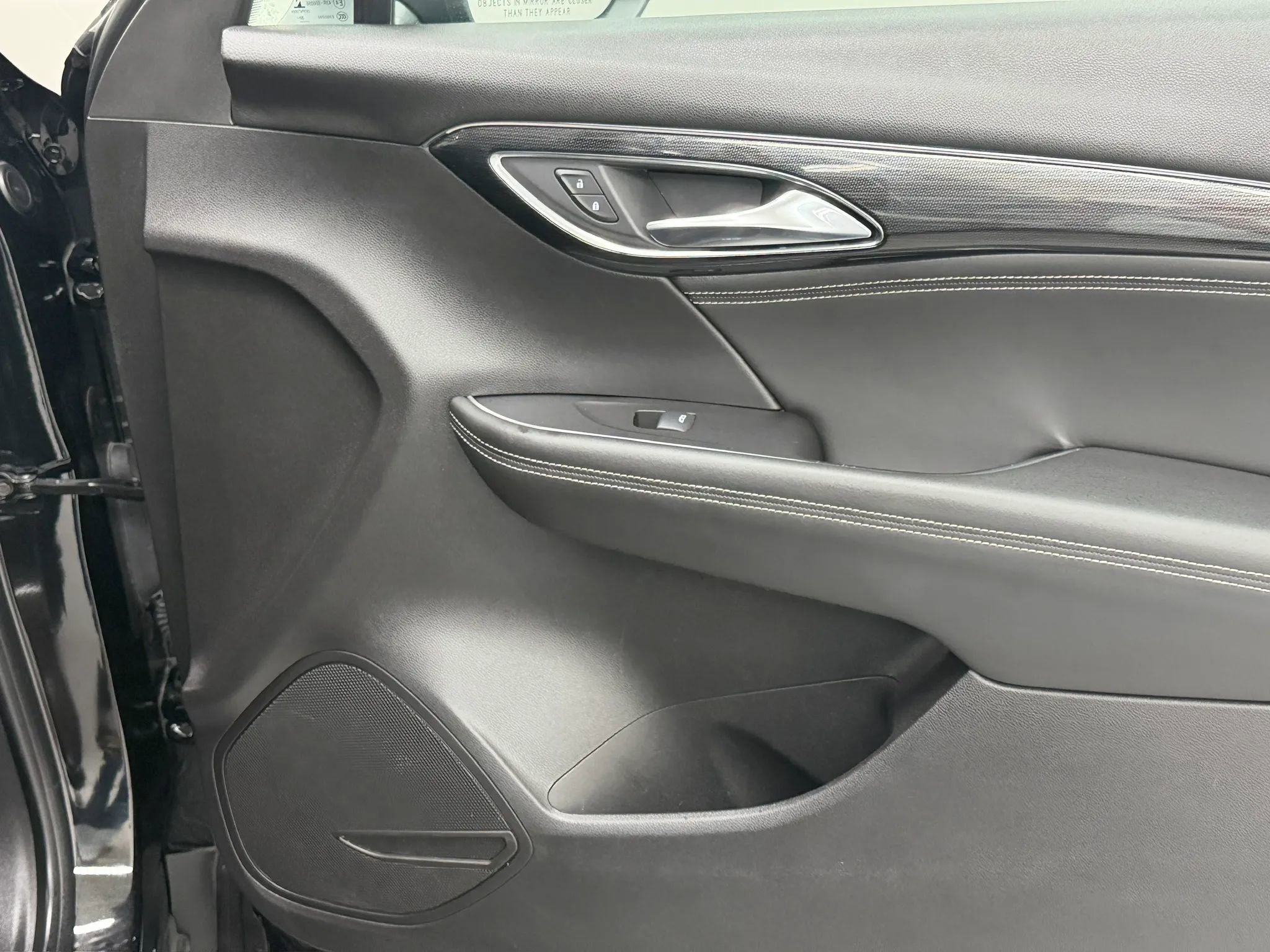 Used 2023 Buick Envision Essence FWD image 18