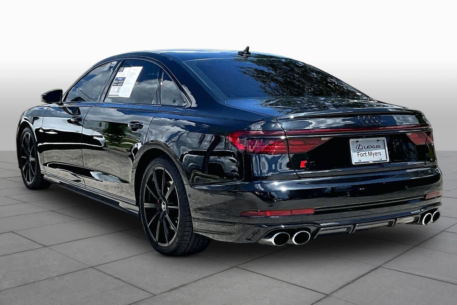 Used 2022 Audi S8 w/ S8 Executive Package AWD/4WD image 12