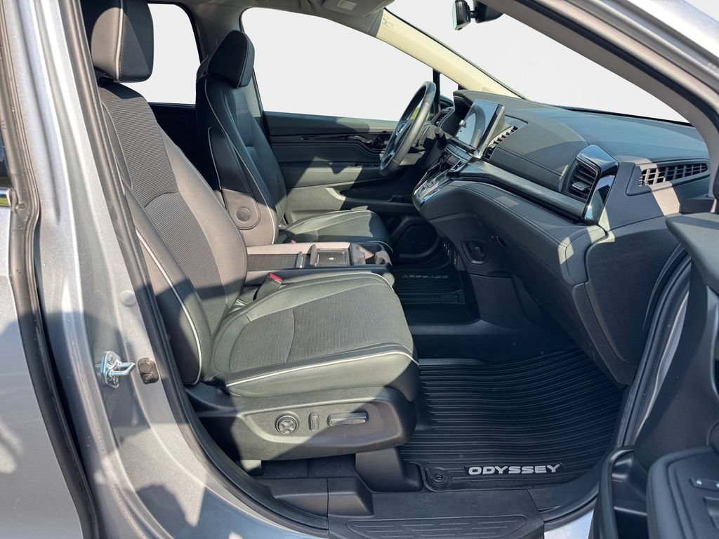 Certified 2025 Honda Odyssey Elite image 19