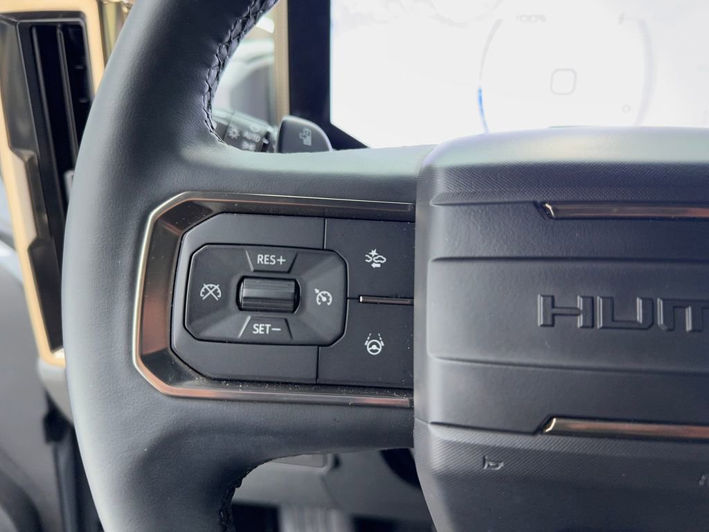 Used 2025 GMC Hummer EV 2X image 28