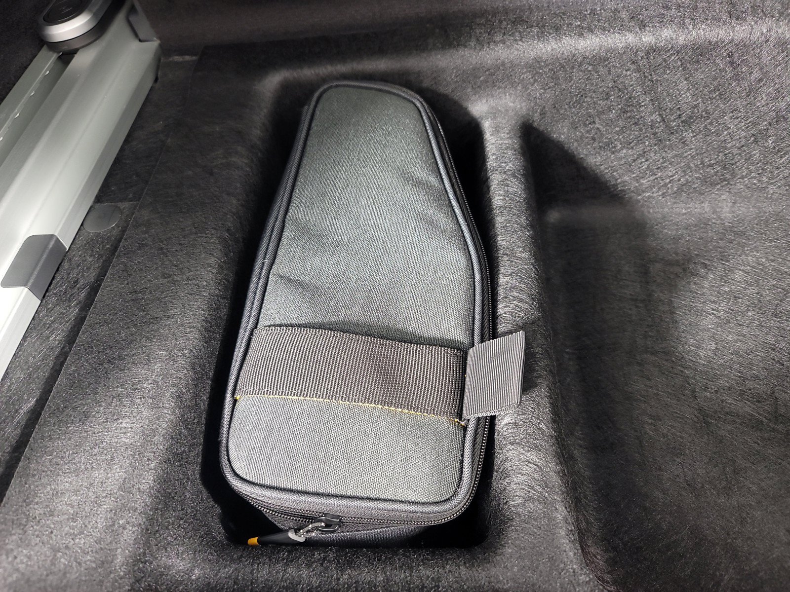 Used 2024 Rivian R1S Adventure AWD/4WD image 34