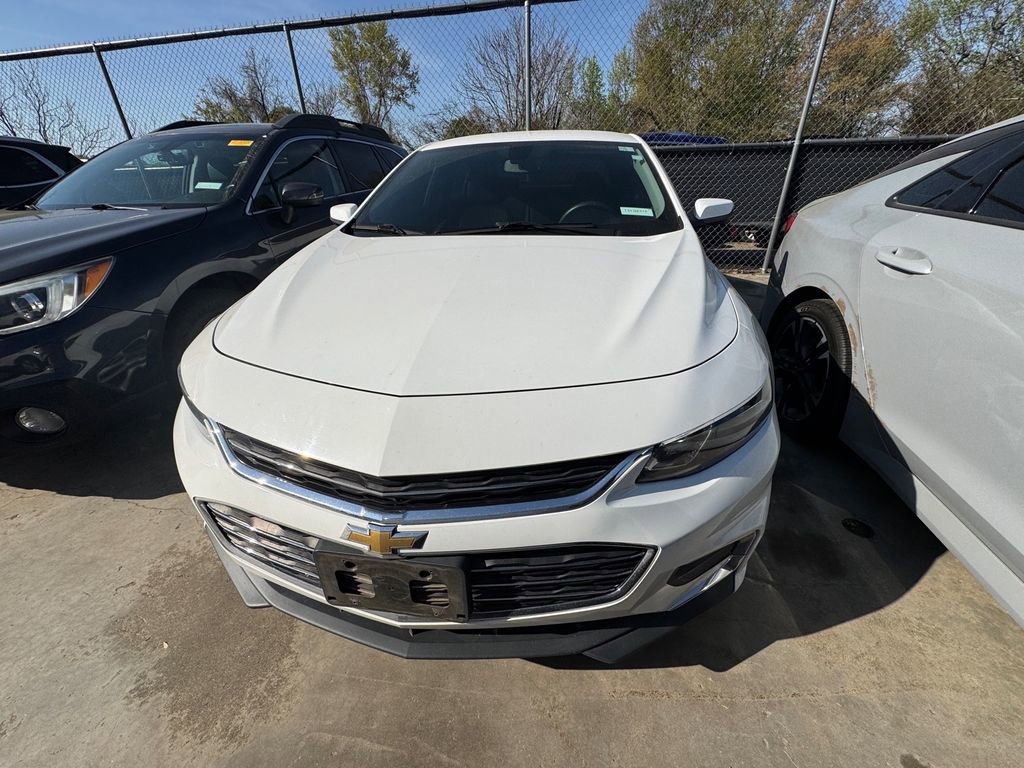 Used 2016 Chevrolet Malibu LT w/ Leather Package image 10