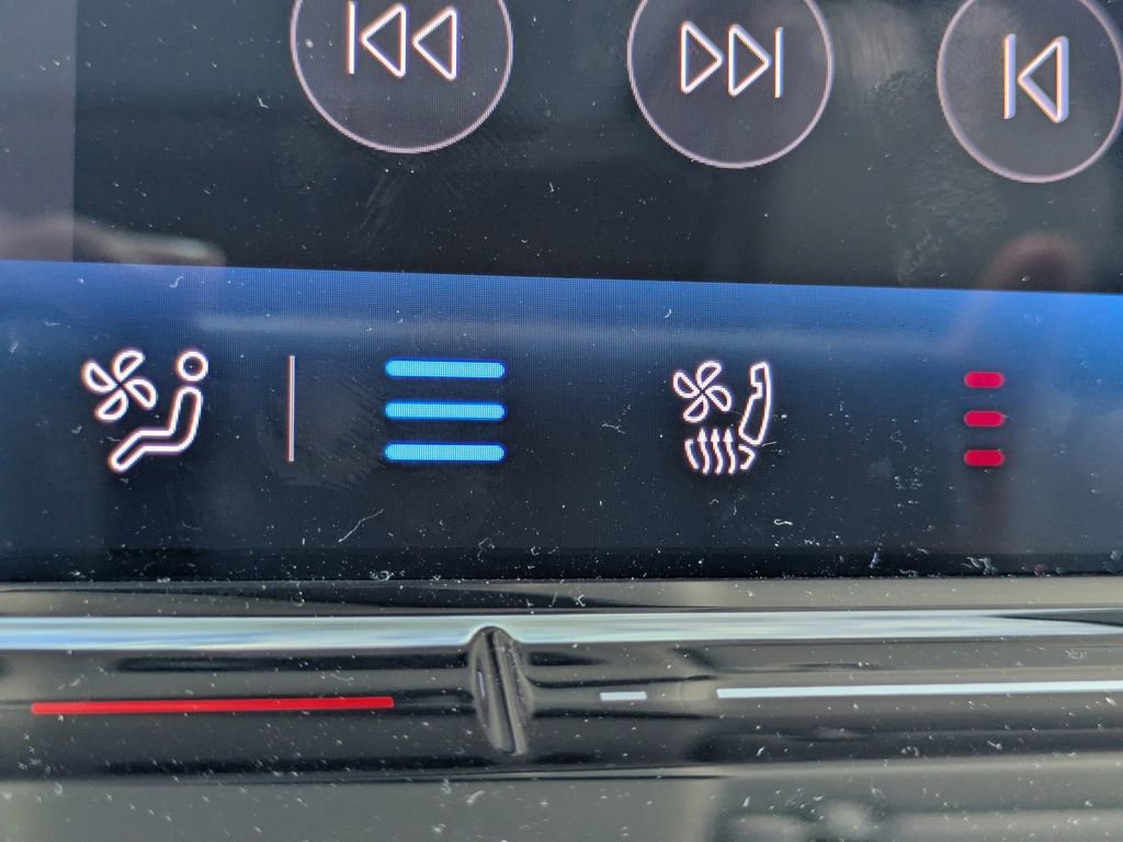 New 2025 Volkswagen ID. Buzz Pro S Plus AWD/4WD image 23