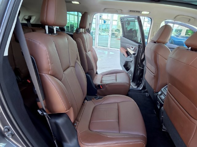 Used 2022 Subaru Ascent Touring AWD/4WD image 28