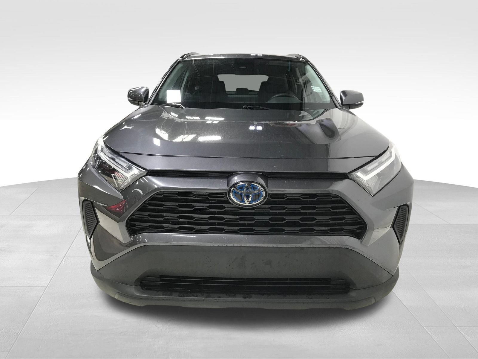 Used 2022 Toyota RAV4 XLE AWD/4WD image 3