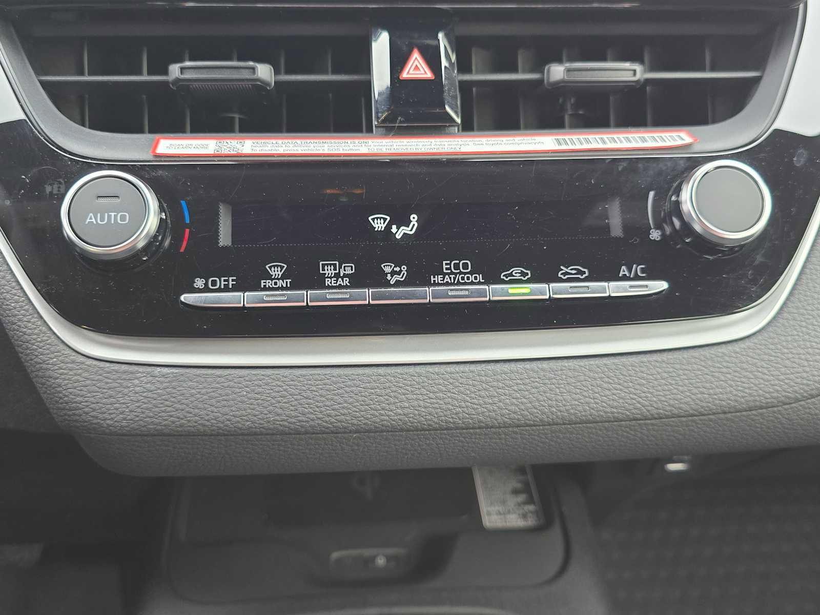 Certified 2026 Toyota Corolla SE w/ SE Package image 28