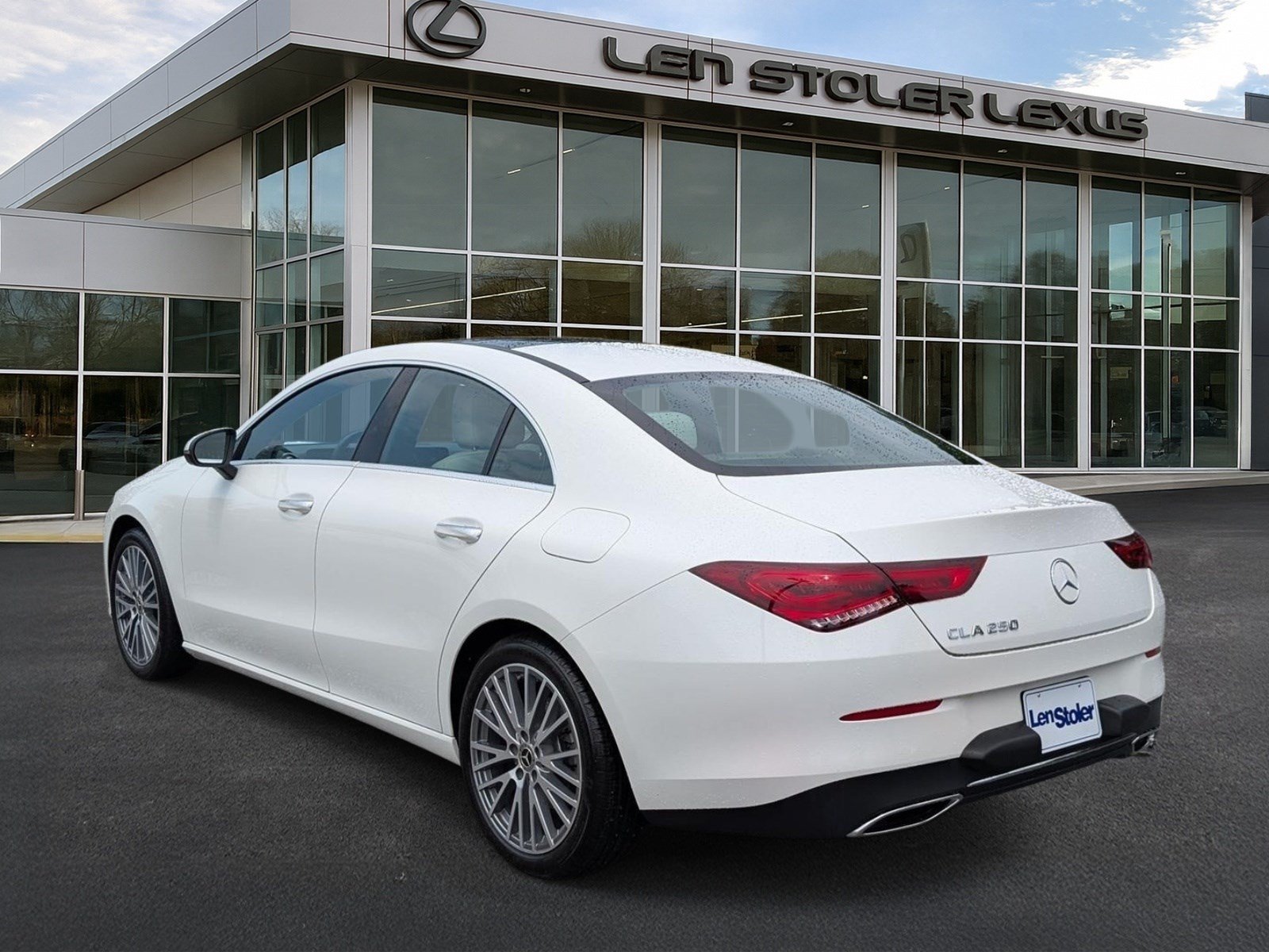 Used 2022 Mercedes-Benz CLA 250 image 5
